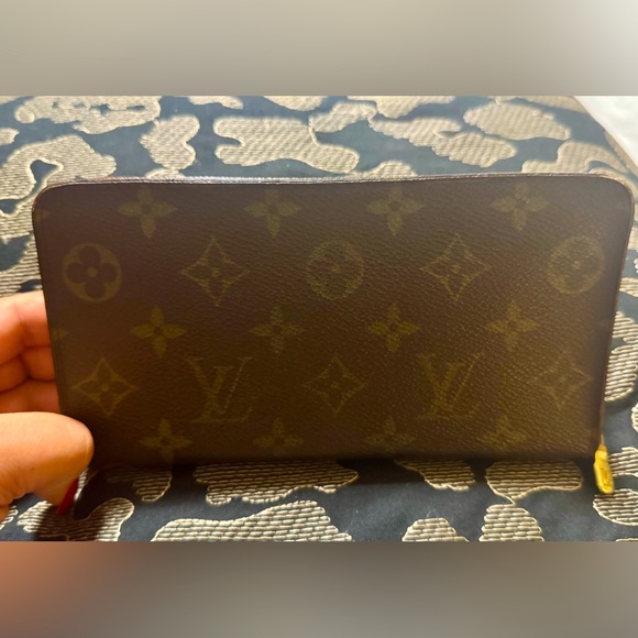 Louis Vuitton Monogram Porte Monnaie Zippy Long - Picture 2 of 14